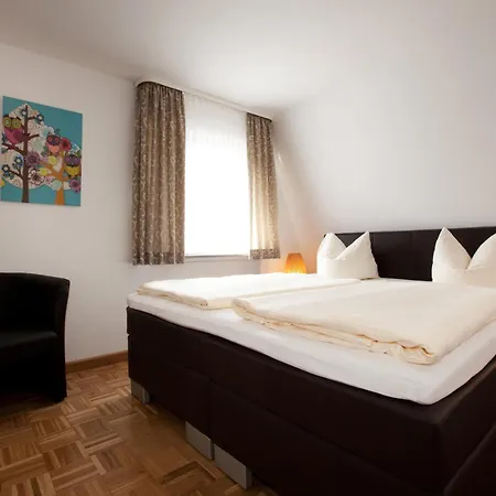 Pensión Mittelrhein 3*